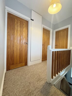 Interior - Entire House Ideal for UHW-Events-Stadium-City-Bay (Cardiff)