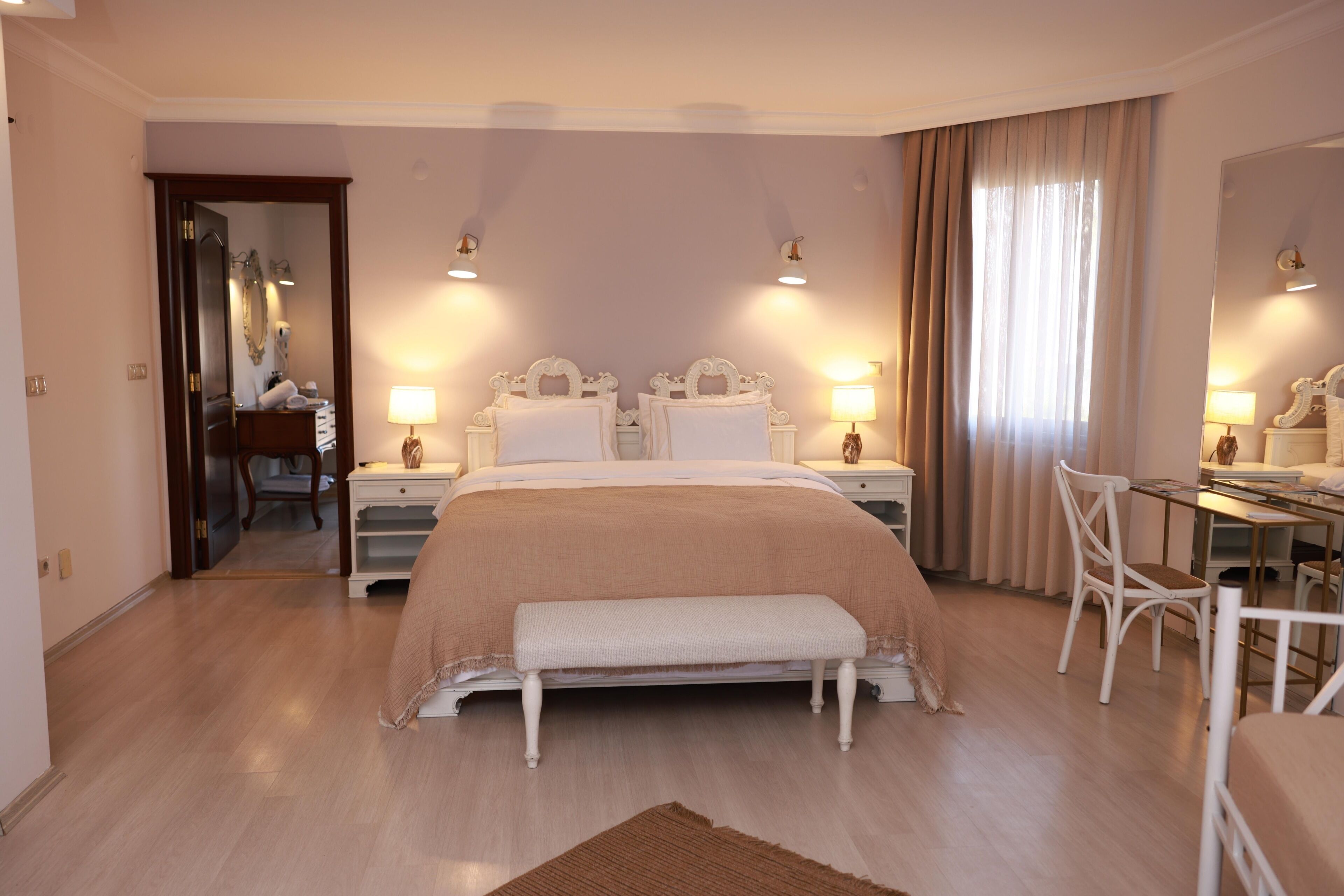 Deluxe suite, uitzicht op de stad | Gratis wifi