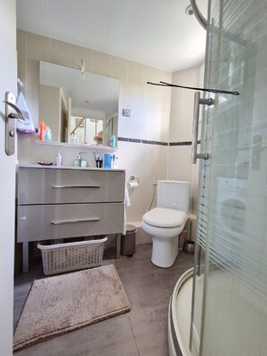 Hair dryer, soap, toilet paper - Saint Vincent near beach all comforts (le Grau D'Agde)