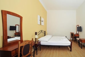 Double Room, City View - Penzion Královské lázně (Poděbrady)