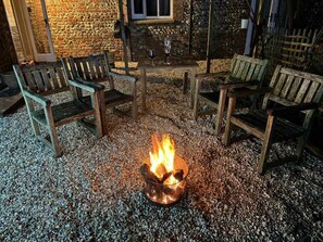 House | 2 bedrooms, Internet - Wren Barn - Cosy 2-bed Converted Barn in Sidlesham (Chichester)