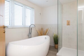 Ferienhaus | 4 Schlafzimmer, Internetzugang