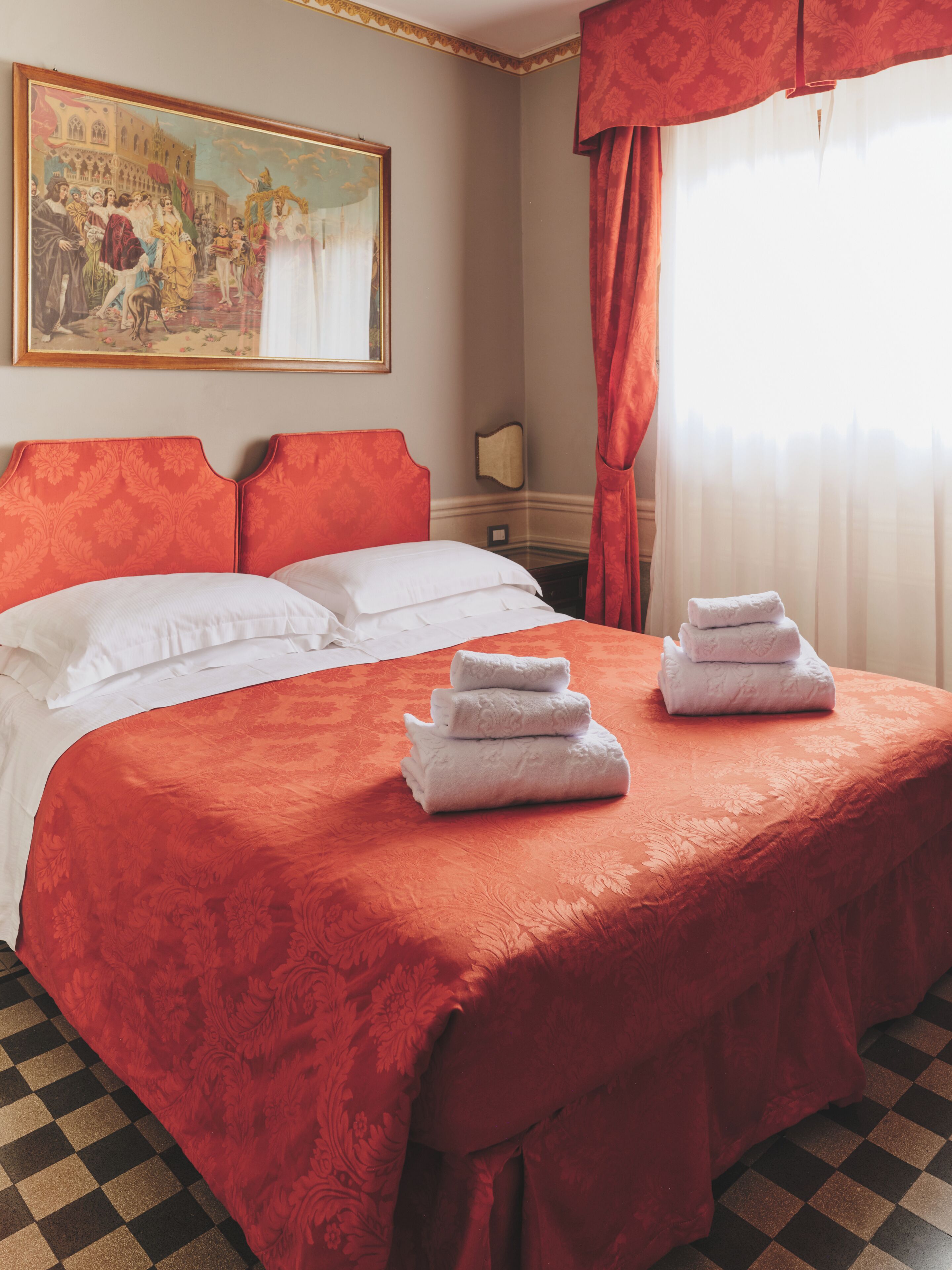 Deluxe Double Room, City View