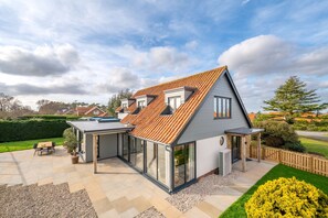 Exterior - Tormead Lodge, Thornham, Norfolk (Thornham)