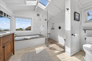 Shower, hair dryer, towels - 4071 Once Upon A Tide - Beachy Carmel Home (Carmel-by-the-Sea)