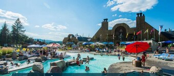 Alpina Condo 3209 | Cozy Retreat in St-Sauveur