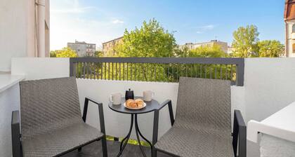 Spacious Apartment in Torun | Balcony | Close to Attractions