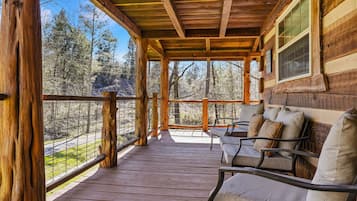 Cabin, 1 Bedroom | Terrace/patio