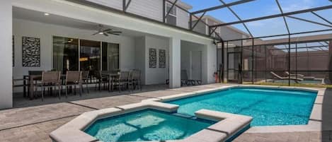 Casa, varias habitaciones | Alberca