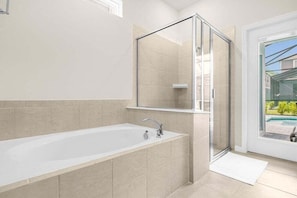 House, Multiple Bedrooms | Bathroom - 10 Bedroomss/ Windsor Island Home (Davenport)