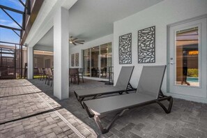 House, Multiple Bedrooms | Terrace/patio - 10 Bedroomss/ Windsor Island Home (Davenport)