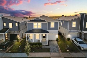 House, Multiple Bedrooms | Exterior - 7 Bedrooms S / Solara Home (Kissimmee)