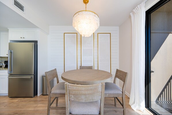 Condo, 1 Bedroom | Dining