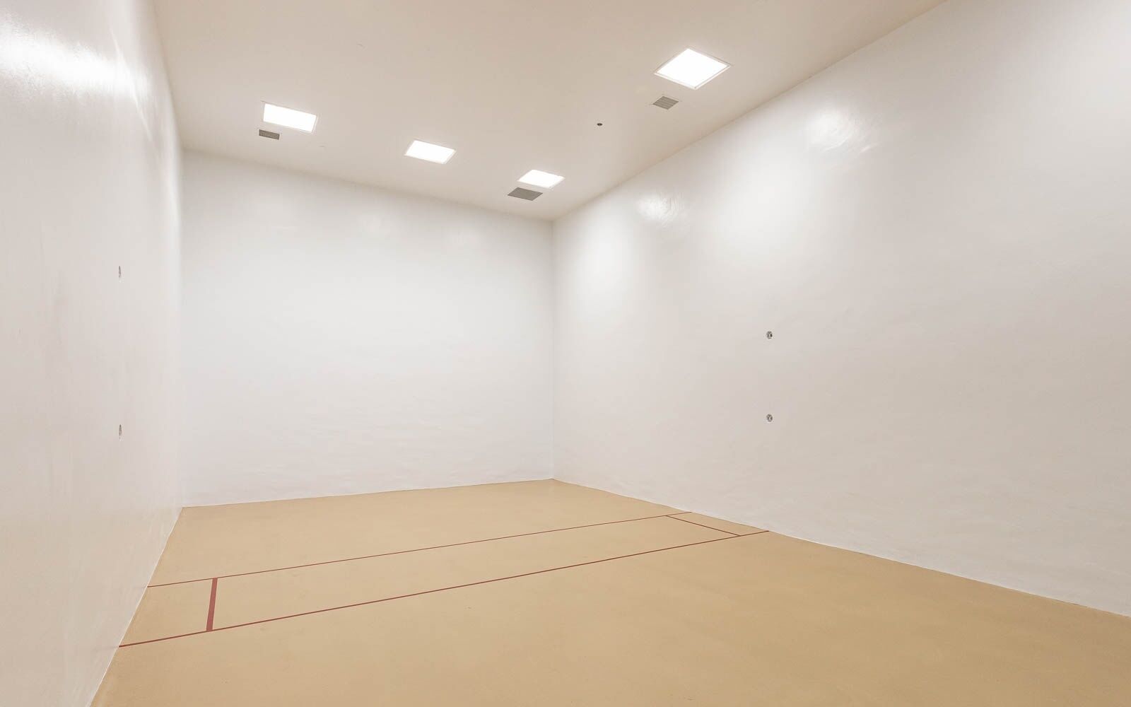 Condo, 1 quarto | Campo esportivo