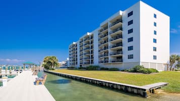 Condo, 2 Bedrooms | Exterior