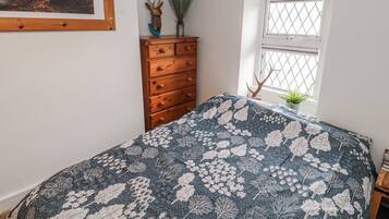 1 bedroom, individually decorated, individually furnished, free WiFi