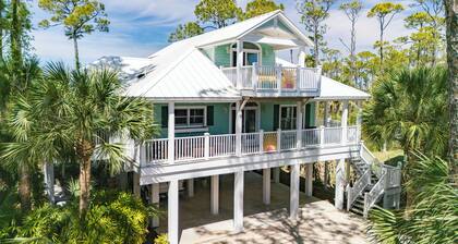 Private Pool/Hot Tub, Dog OK. Must See w/ Bay Views!