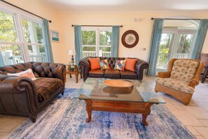 Living area - Private Pool/Hot Tub, Dog OK. Must See w/ Bay Views! (Eastpoint)