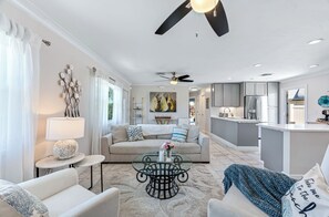 Living area - Private Pool Paradise: 3BR w/ King & Resort Patio (Naples)