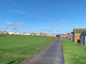 Property grounds - Salt Air 130 @ Park Ave Holiday Village and Southbank Club (Sheerness)