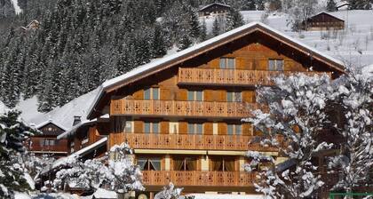 Location Appartement 8 personnes au centre de LA CHAPELLE D'ABONDANCE (parking)