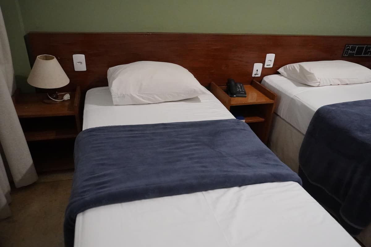 Chambre Standard avec lits jumeaux, vue ville