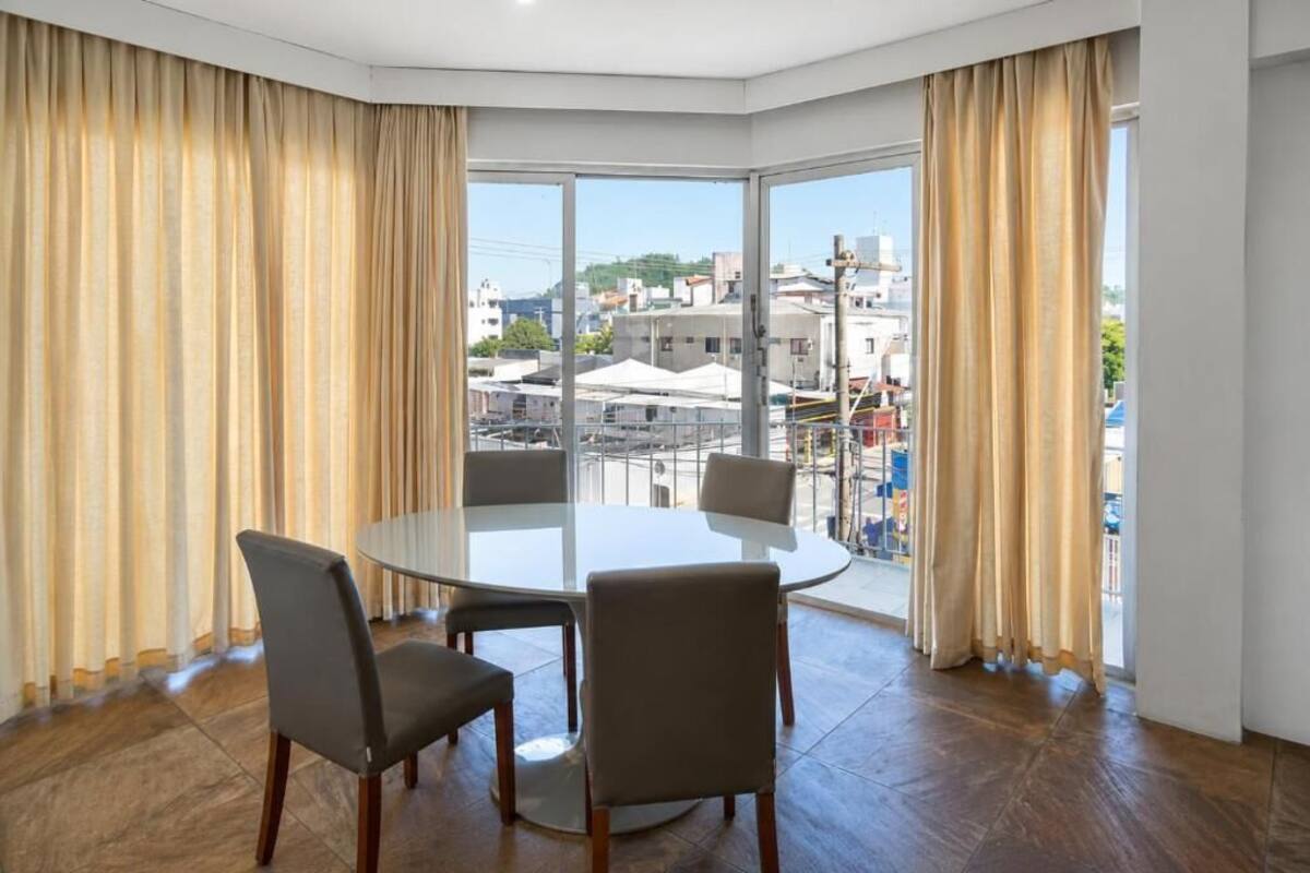 Comfort Suite, City View | In-room safe, desk, WiFi (free)