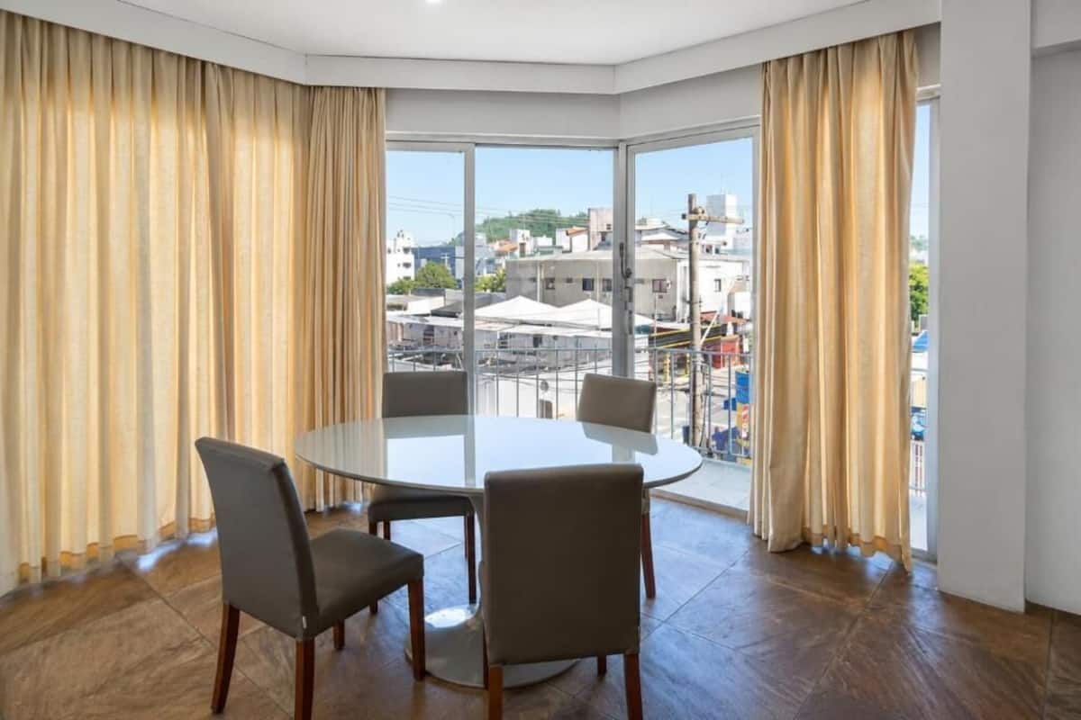 Comfort Suite, City View | In-room safe, desk, WiFi (free)