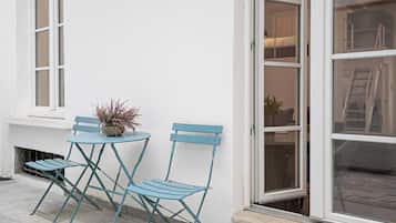 Apartment (1 Bedroom) | Interior