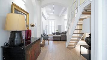 Apartment (1 Bedroom) | Interior