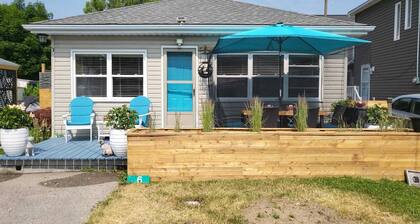 Steps to Turkey Point Beach - Cottage by the Lake