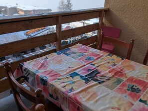 Outdoor dining - Bright studio at the foot of the slopes - 4 guests (Orcières Merlette)