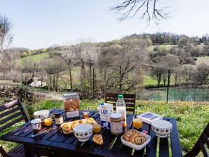 Outdoor dining - House in bastide, pets allowed - 5 guests (MONTFAUCON)