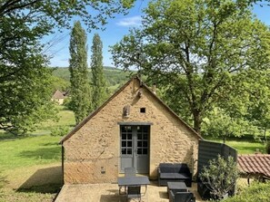 Outdoor dining - Perigord House, pets OK - Max guests (Sainte-Nathalène)