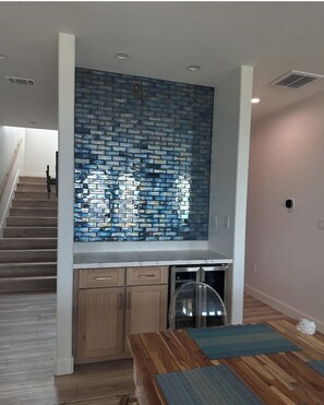 Interior - Pelican Bay Water View with Sunrise, Moonrise and Sunset Decks (Port O'Connor)