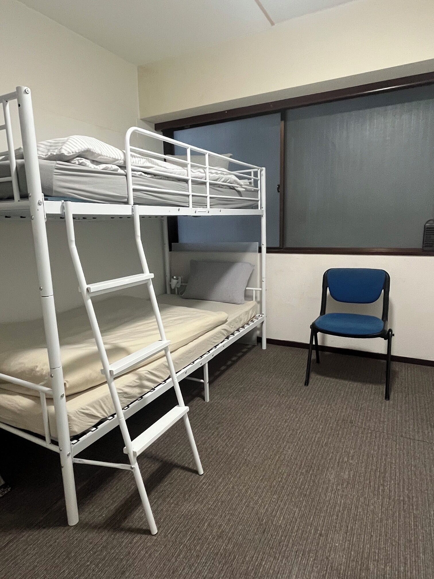 Basic Twin Room | Free WiFi, bed sheets