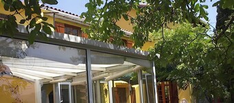 Villa "La Lufrerie": Mountain Views, Private Pool & Wi-Fi