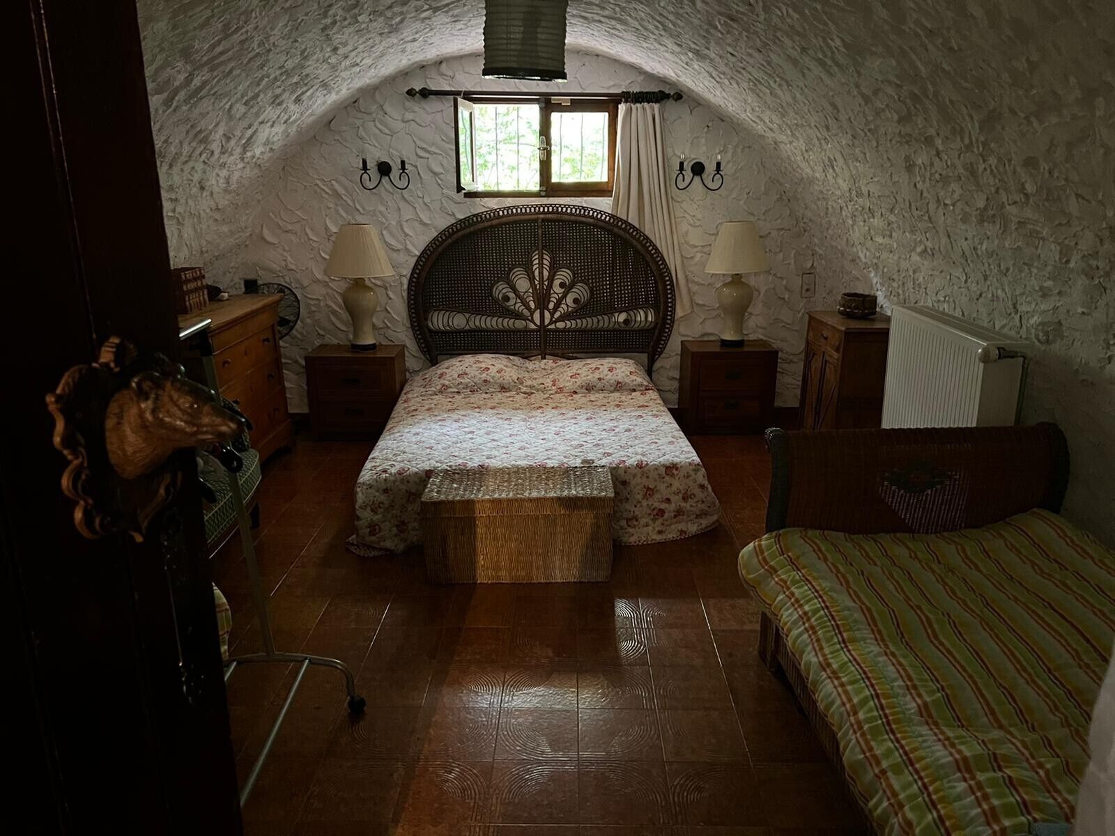 3 slaapkamers, een strijkplank/strijkijzer, wifi