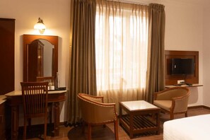 Superior Studio - WELBECK BY THE BEE HIVES (Ooty)