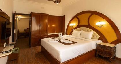 WELBECK BY THE BEE HIVES