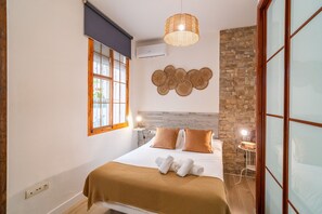 1 bedroom, iron/ironing board, free WiFi, bed sheets - Cubo's Central Malaga Apartment / center / air conditioning / terrace (Málaga)