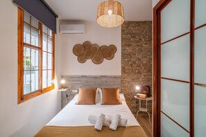 1 bedroom, iron/ironing board, free WiFi, bed sheets - Cubo's Central Malaga Apartment / center / air conditioning / terrace (Málaga)