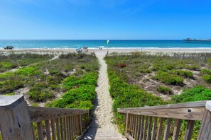 Beach - Knot on Call a 4BR Coastal Retreat w/ Pool Hot Tub & Ocean Views – Walk to Beach (Emerald Isle)