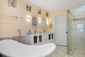 Towels, soap, shampoo, toilet paper - Hark the Sound | Soundfront 4BR w/ Private Pier, Golf Cart & Sunset Views (Emerald Isle)