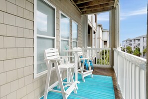 Property grounds - Ocean Club J-202 | Oceanside 3BR Condo w/ Pools, Hot Tubs & Resort Amenities (Indian Beach)