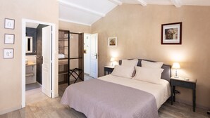 1 室のベッドルーム、WiFi、ベッドシーツ