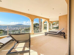 Terrace/patio - Superb property with breathtaking sea views and top-of-the-range interiors (Sainte-Maxime)