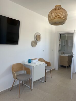 Studio, Smoking - Chora Nest Kythnos (Kithnos)