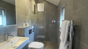 Double Room | Bathroom