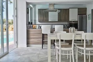 Dining - Villa Marni - Perfume (Munxar)